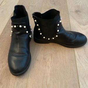Zara boots size 37